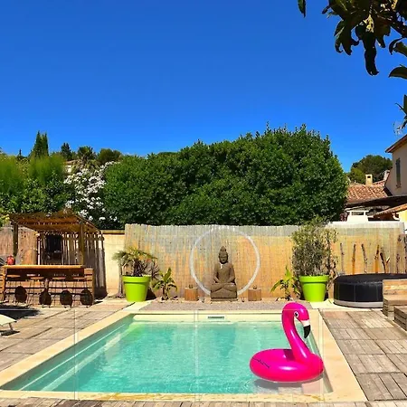 Villa Climatisée Avec Un Indépendant Et Piscine Sécurisée *